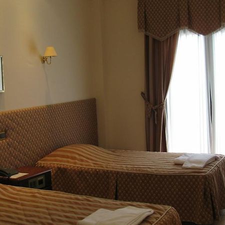 Diakonia Hotel Thessaloniki Room photo